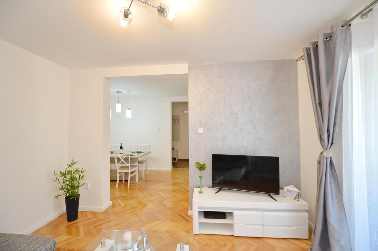 Unico Apartman Котор Екстериор снимка